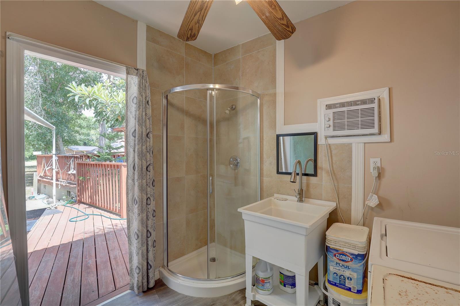 9501 ESTELLE ST — photo 32