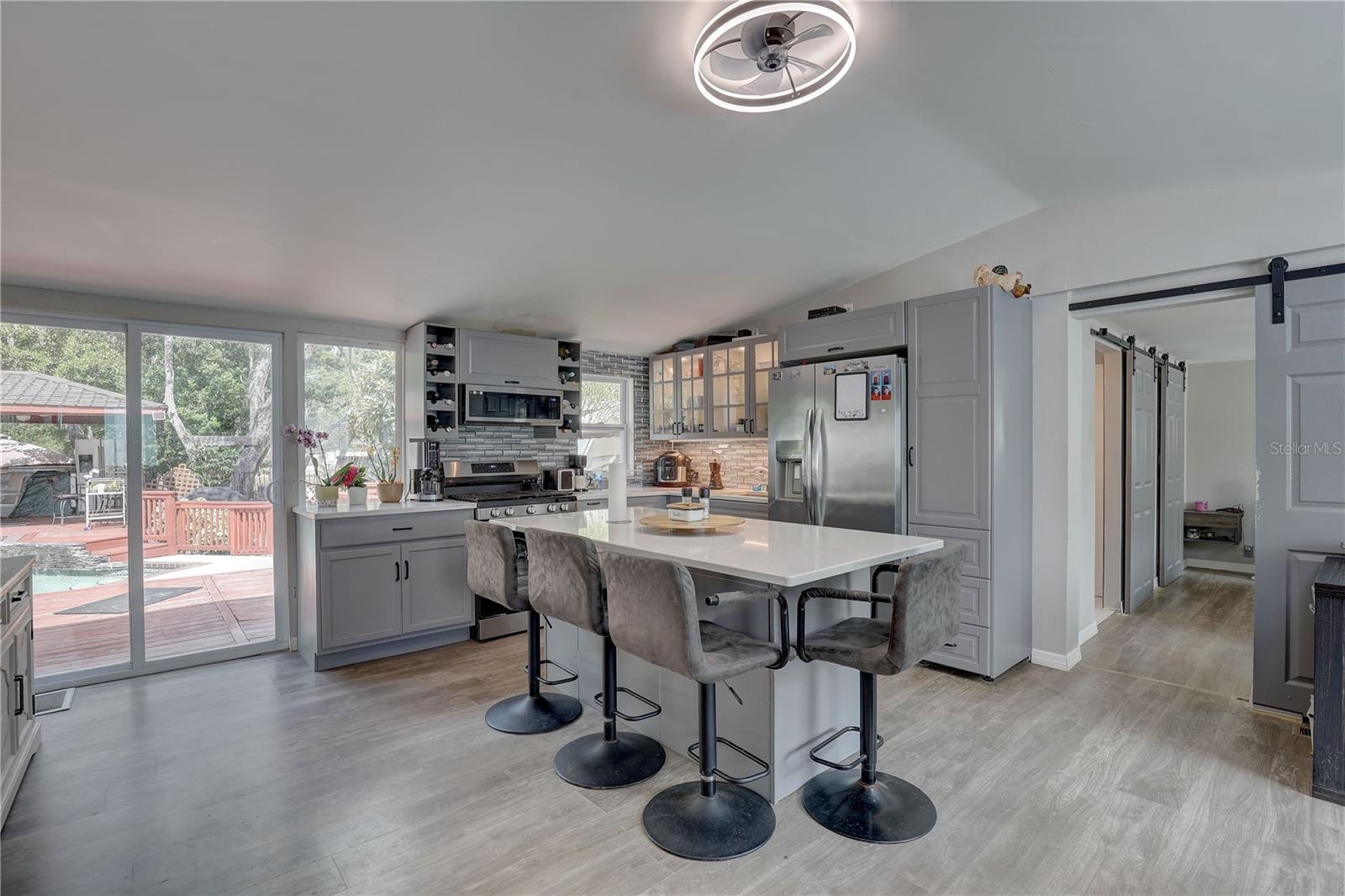 9501 ESTELLE ST — photo 13