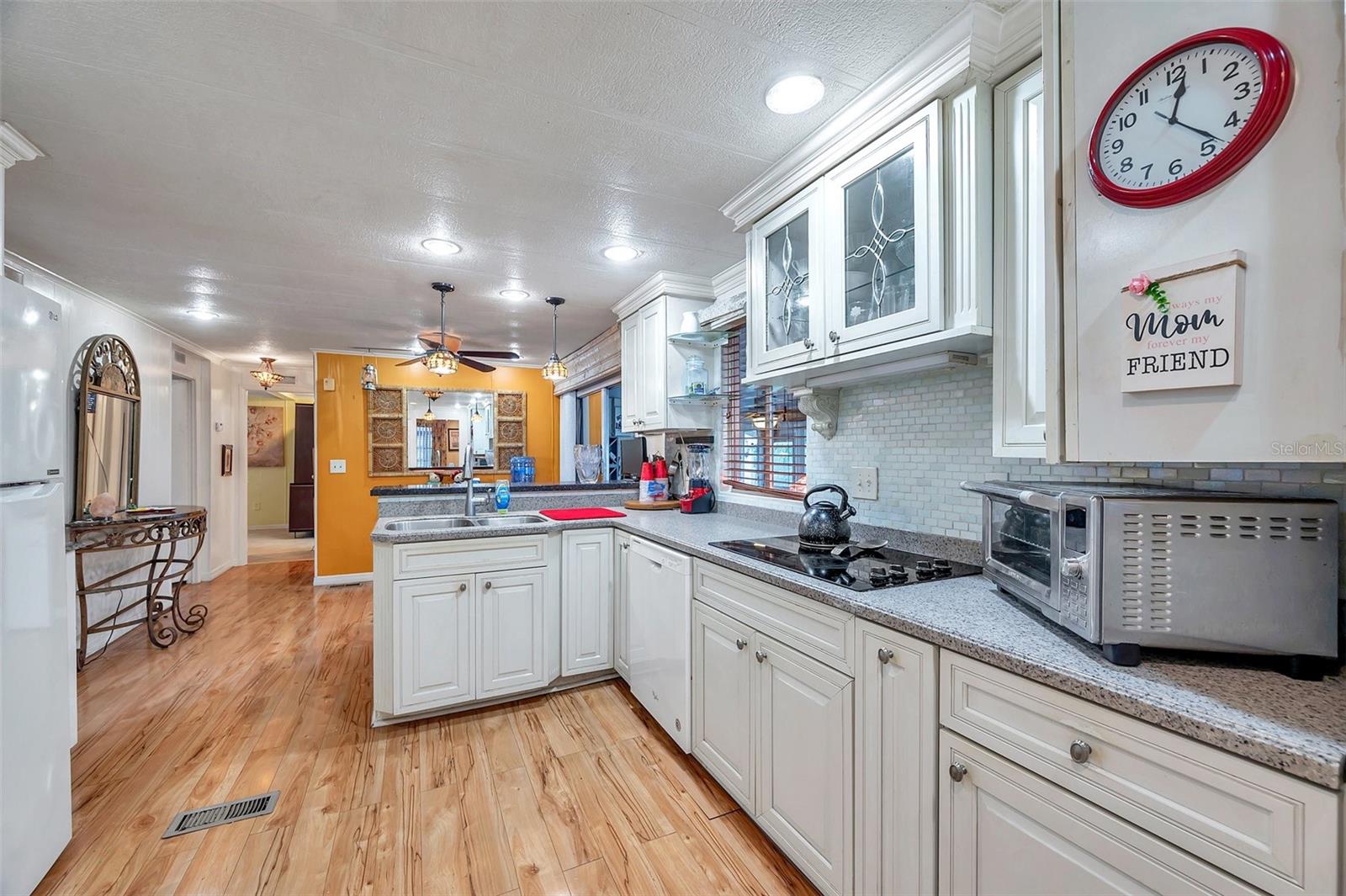 6524 ROOSEVELT DR — photo 9