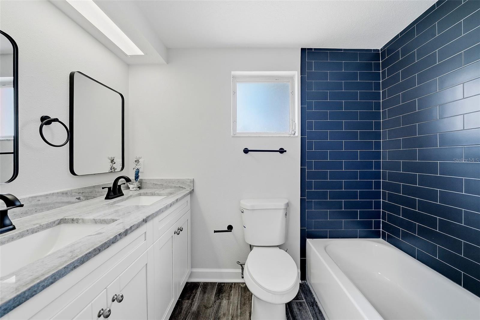 13815 PLUMOSA AVE — photo 17