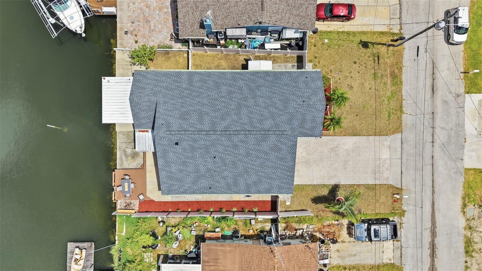13815 PLUMOSA AVE — photo 39