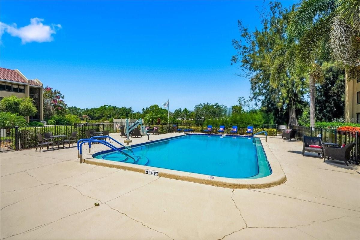 4540 BEE RIDGE RD #175 — photo 33
