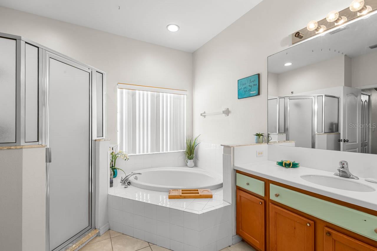 444 YORK DALE DR — photo 19