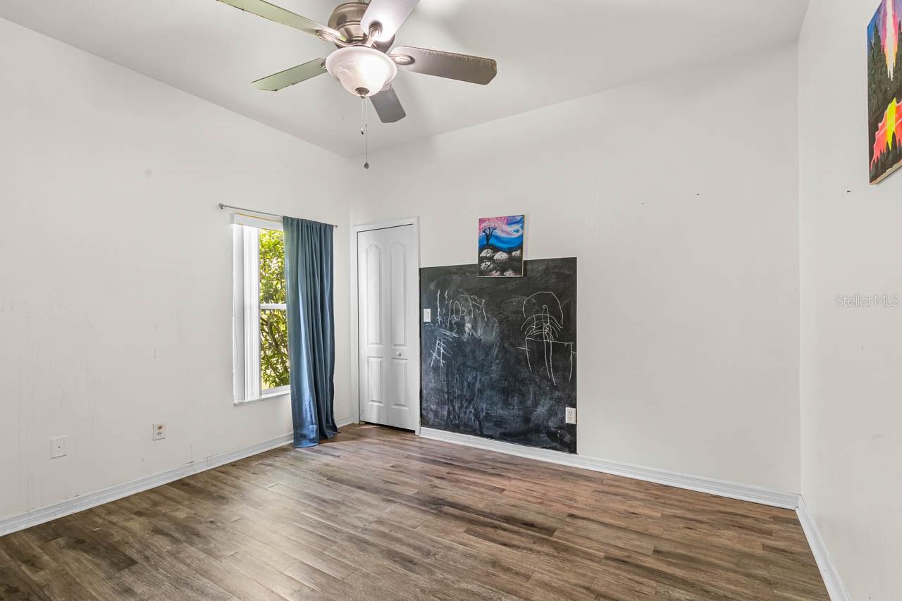 444 YORK DALE DR — photo 15