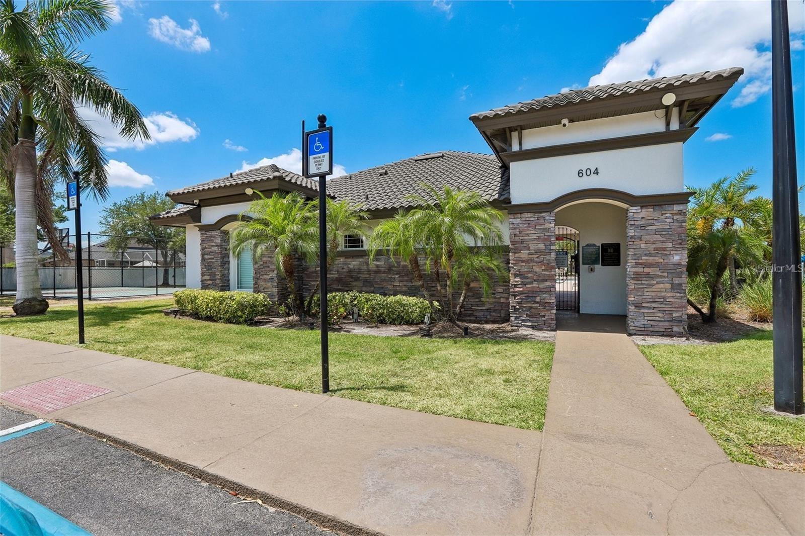 444 YORK DALE DR — photo 33