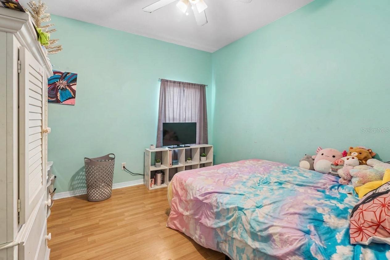 444 YORK DALE DR — photo 17