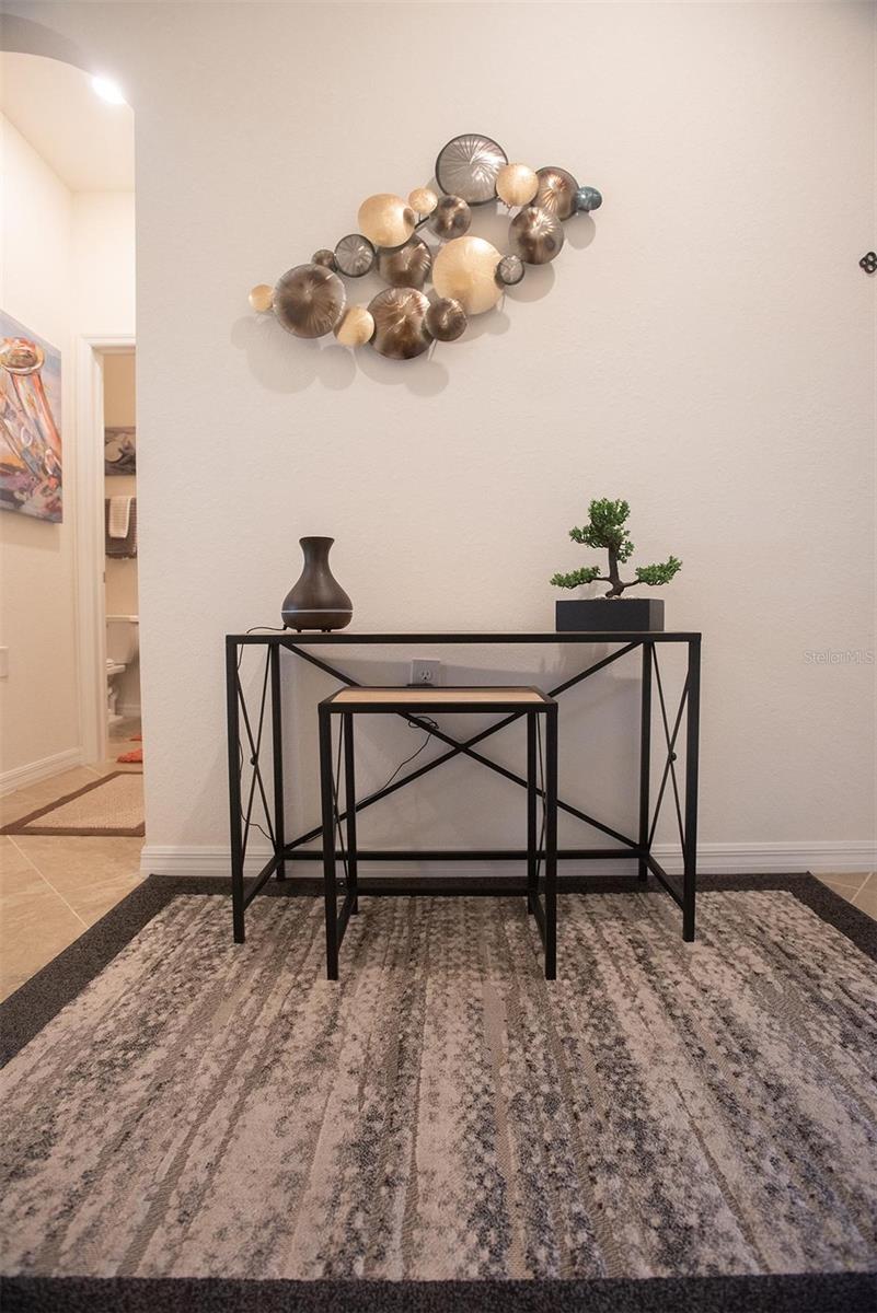 17108 VARDON TER #401 — photo 4