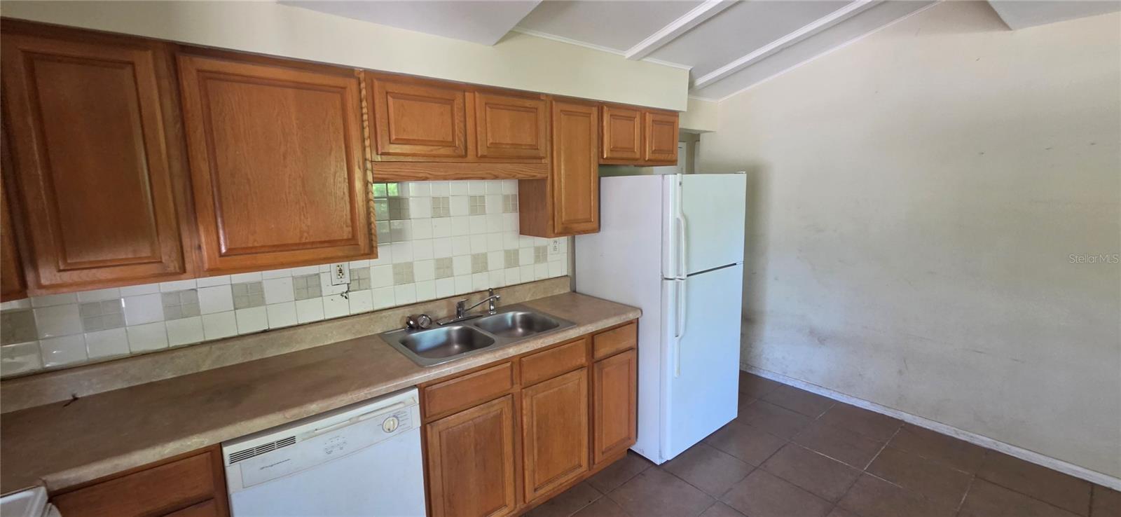8944 MARIGOLD DR — photo 25