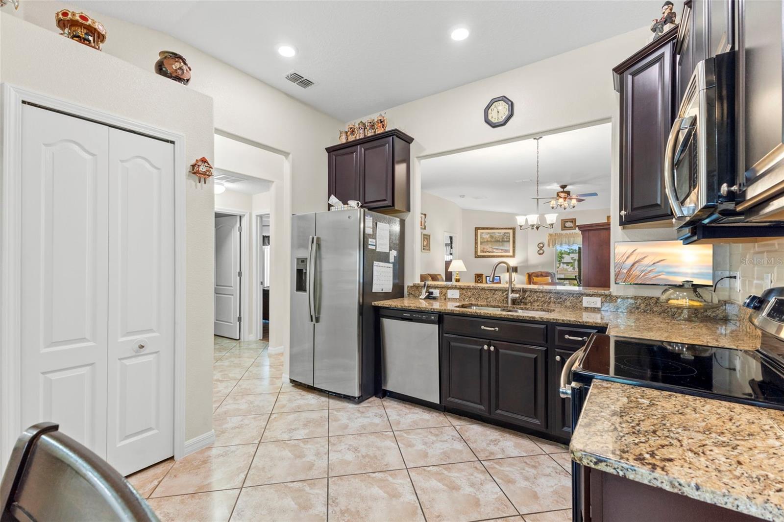 13627 CREST LAKE DR — photo 6