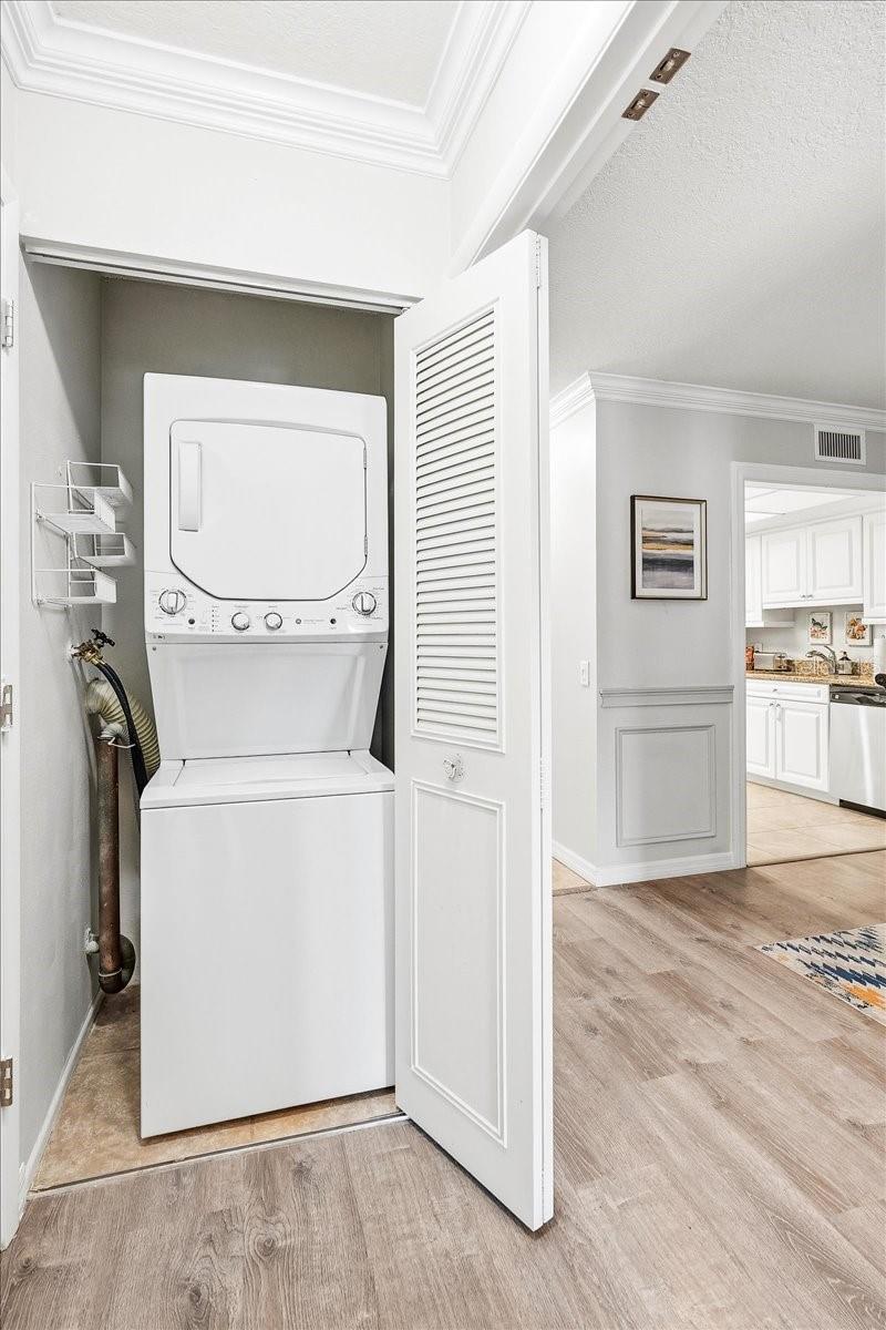 4540 BEE RIDGE RD #Villa 1 — photo 16