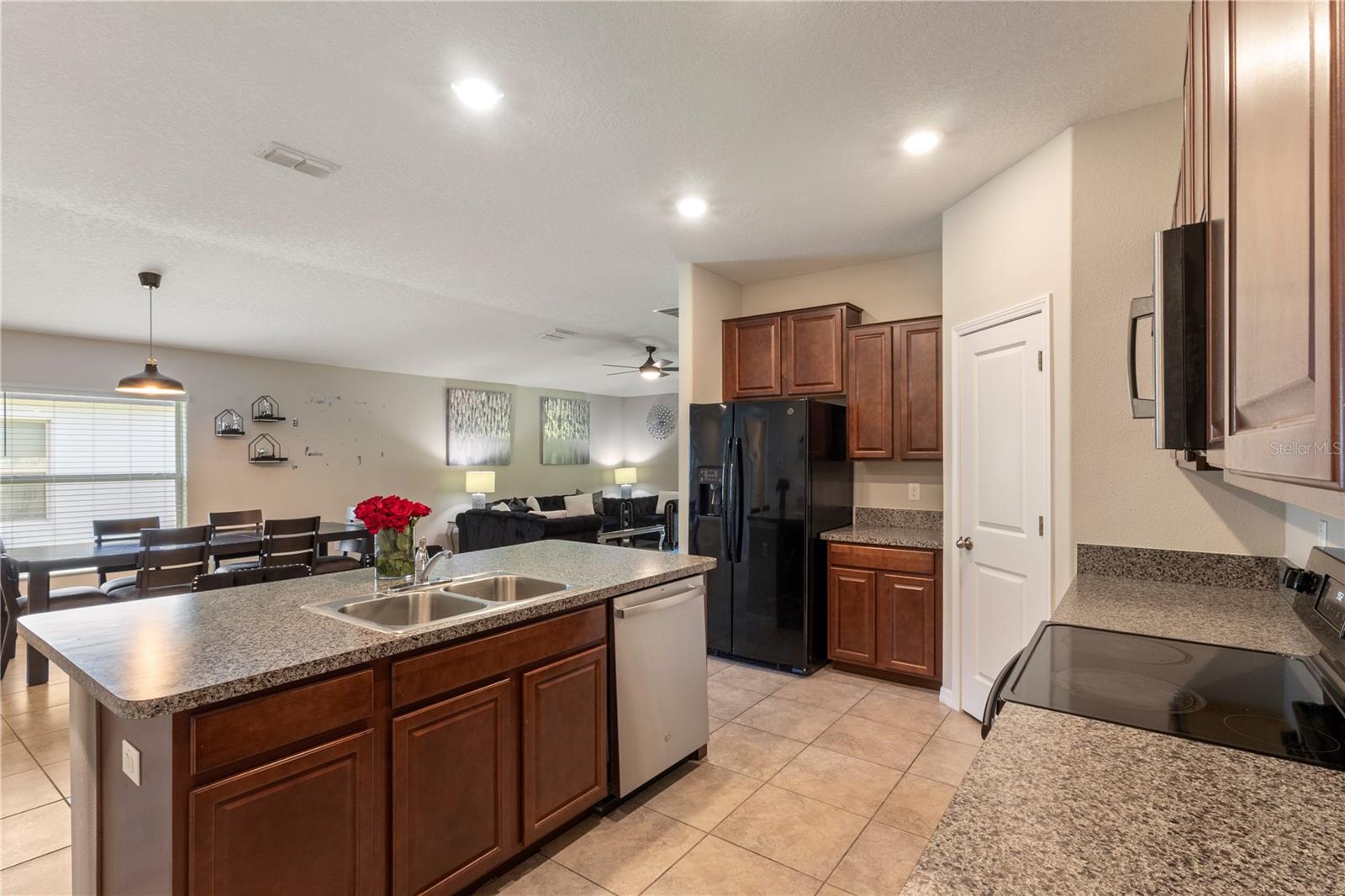 2987 MOULDEN HOLLOW DR — photo 13