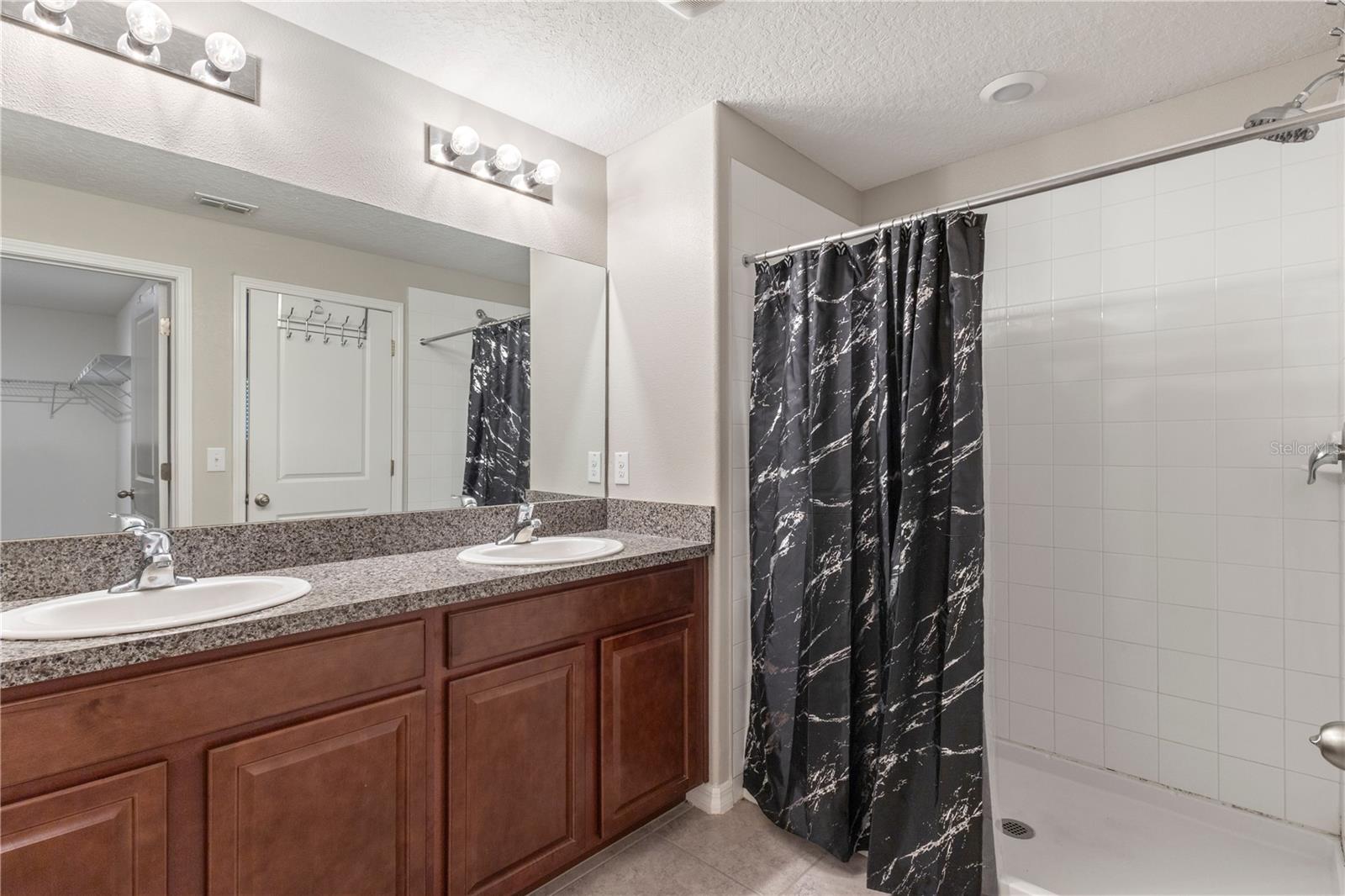 2987 MOULDEN HOLLOW DR — photo 19