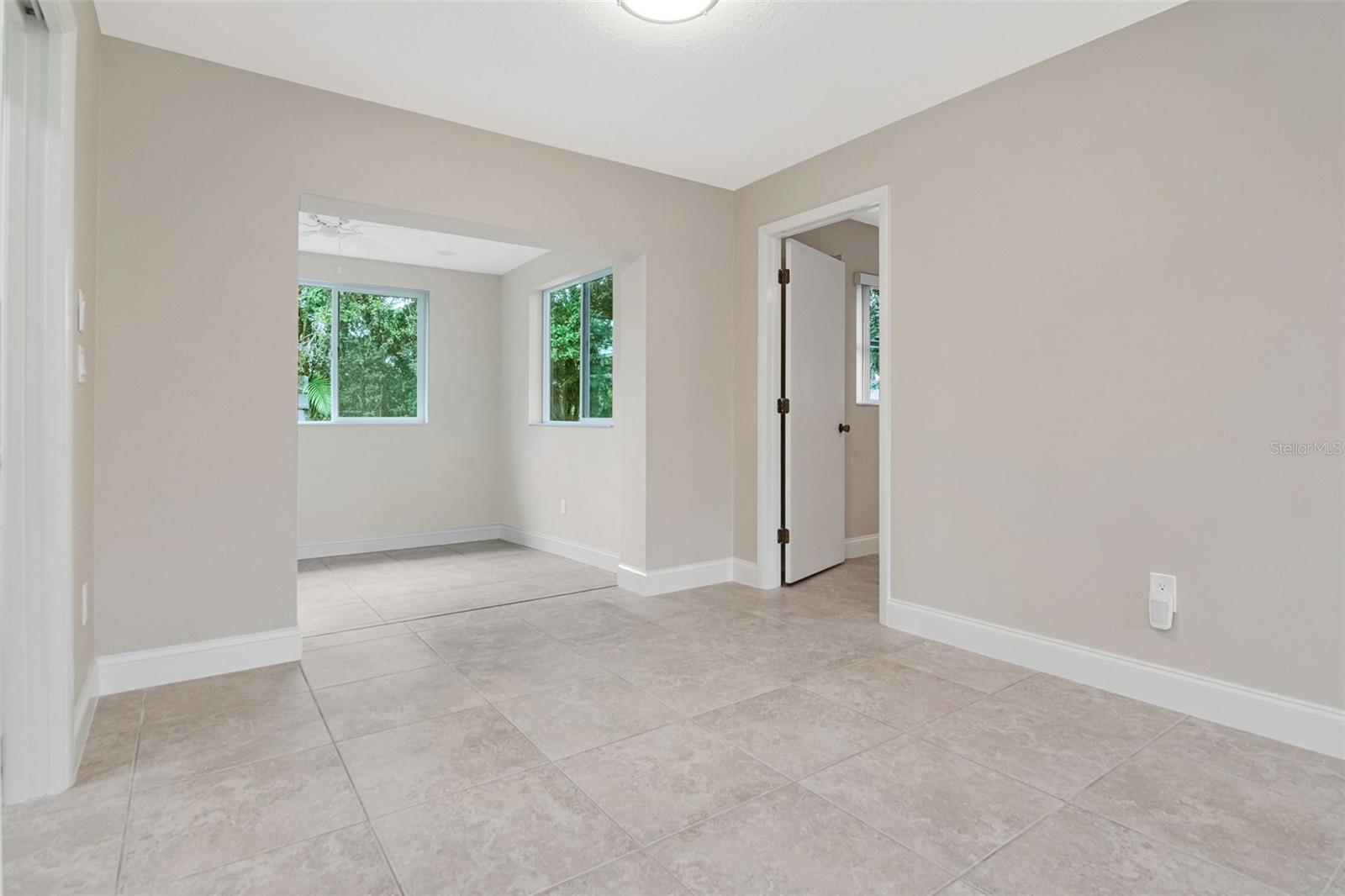 2958 DUNDEE DR — photo 10