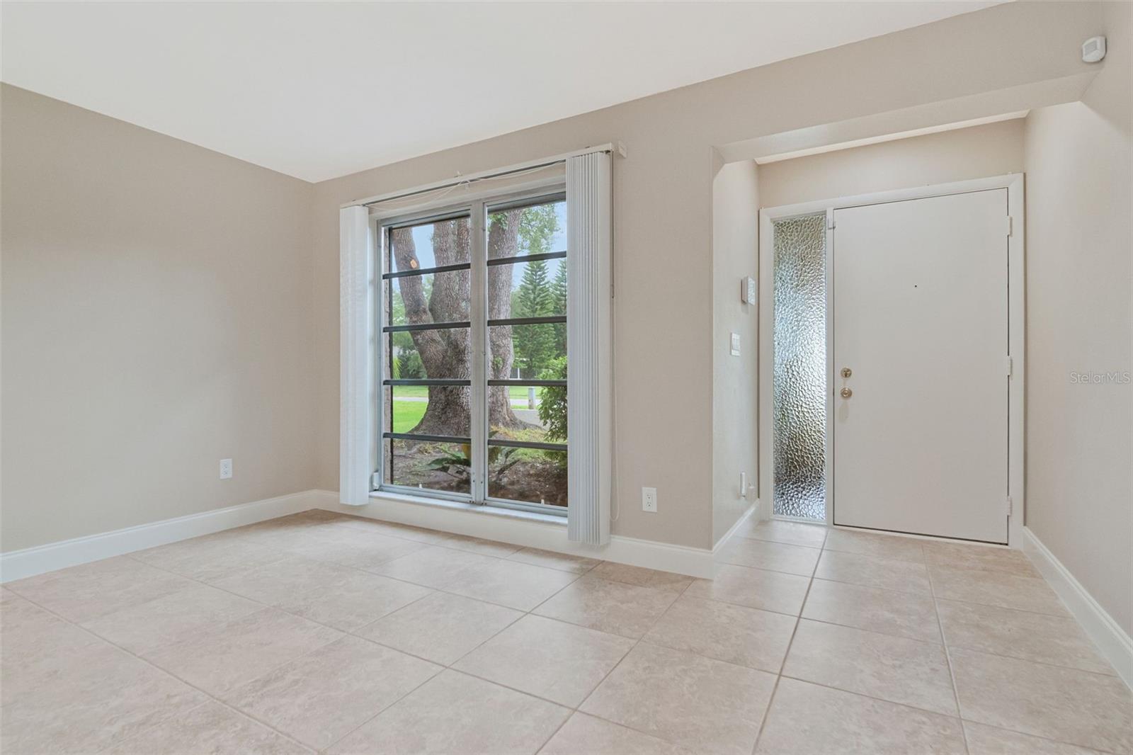 2958 DUNDEE DR — photo 2