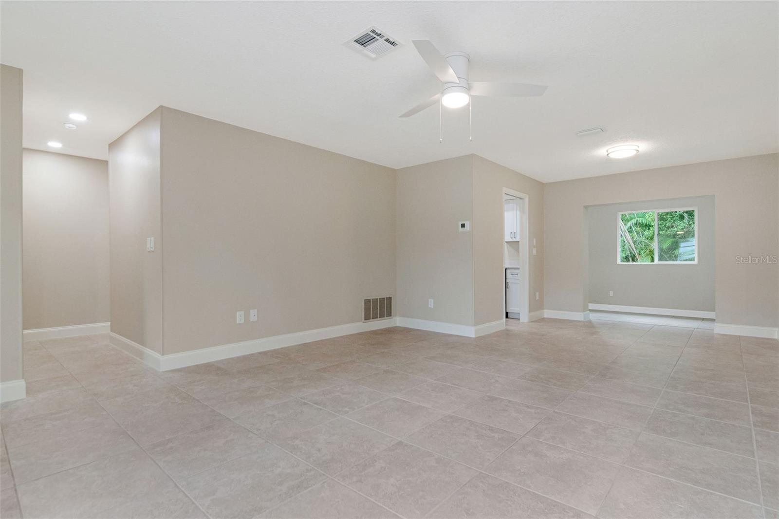 2958 DUNDEE DR — photo 4