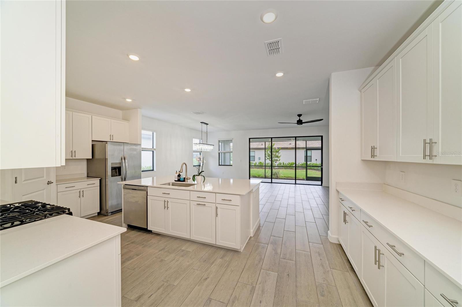 15045 SERENE SHORES LOOP — photo 7