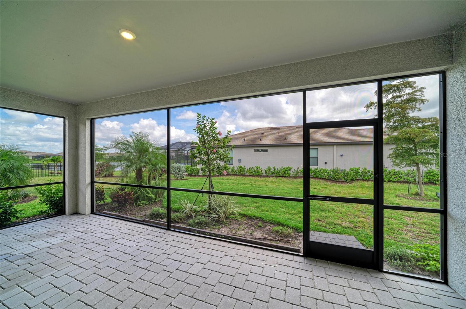 15045 SERENE SHORES LOOP — photo 28