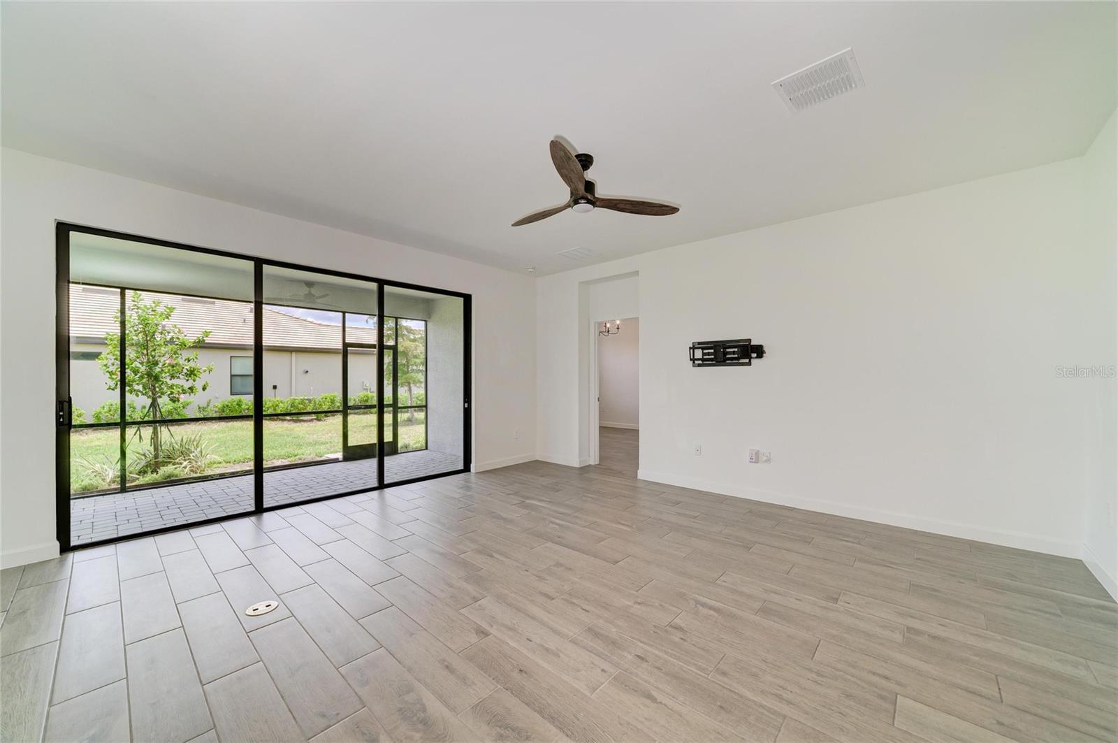 15045 SERENE SHORES LOOP — photo 24