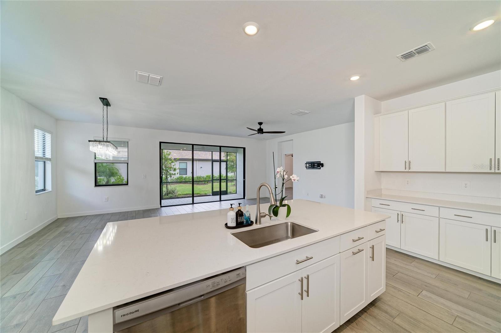 15045 SERENE SHORES LOOP — photo 13