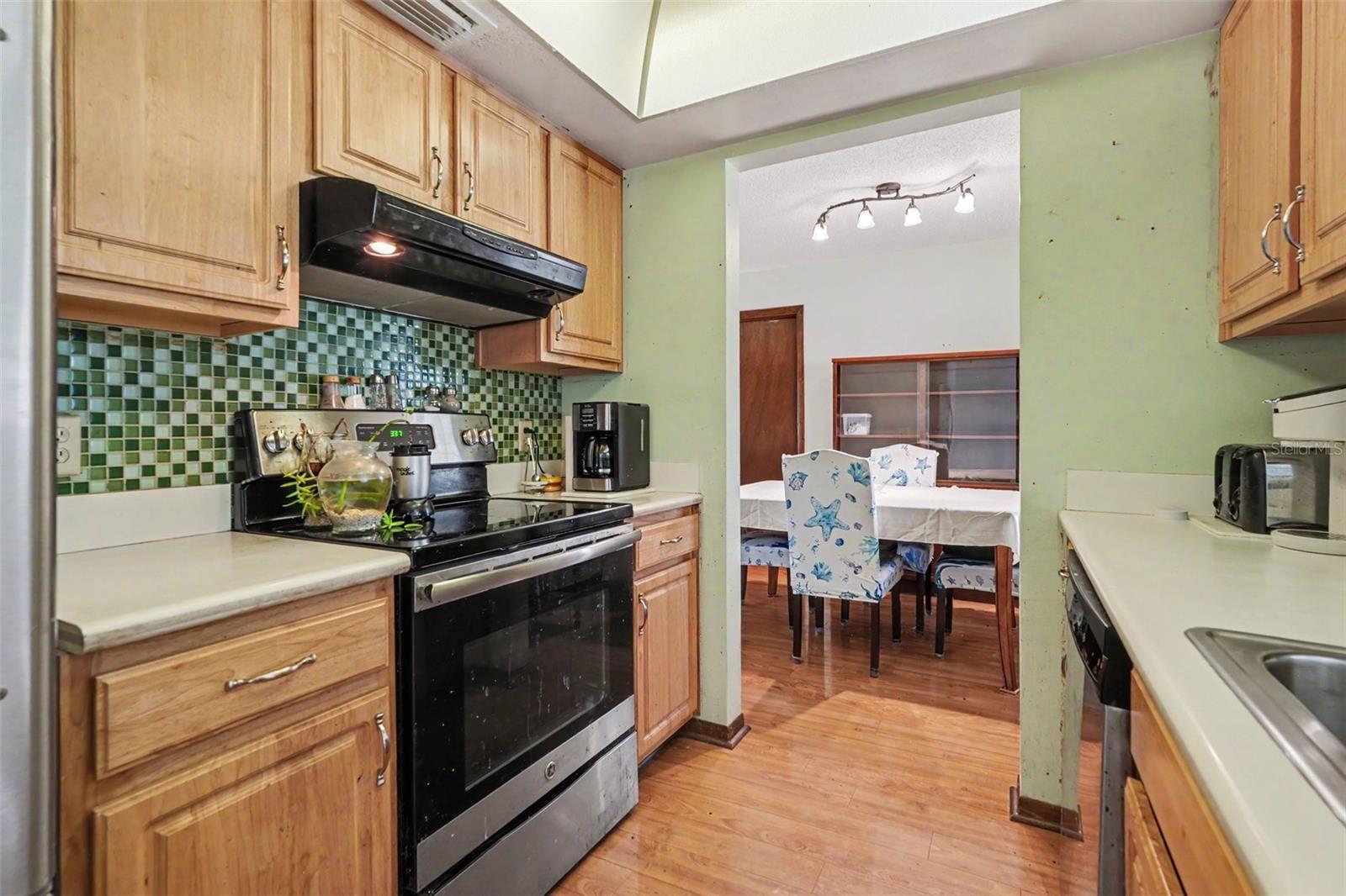 2815 LINDEN TREE ST — photo 11