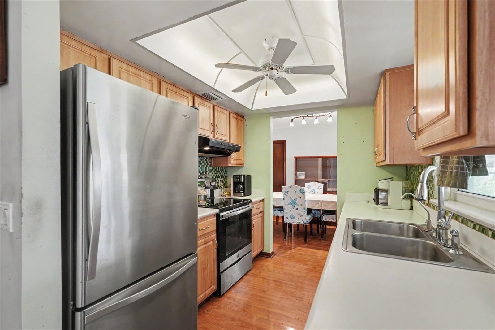 2815 LINDEN TREE ST — photo 10