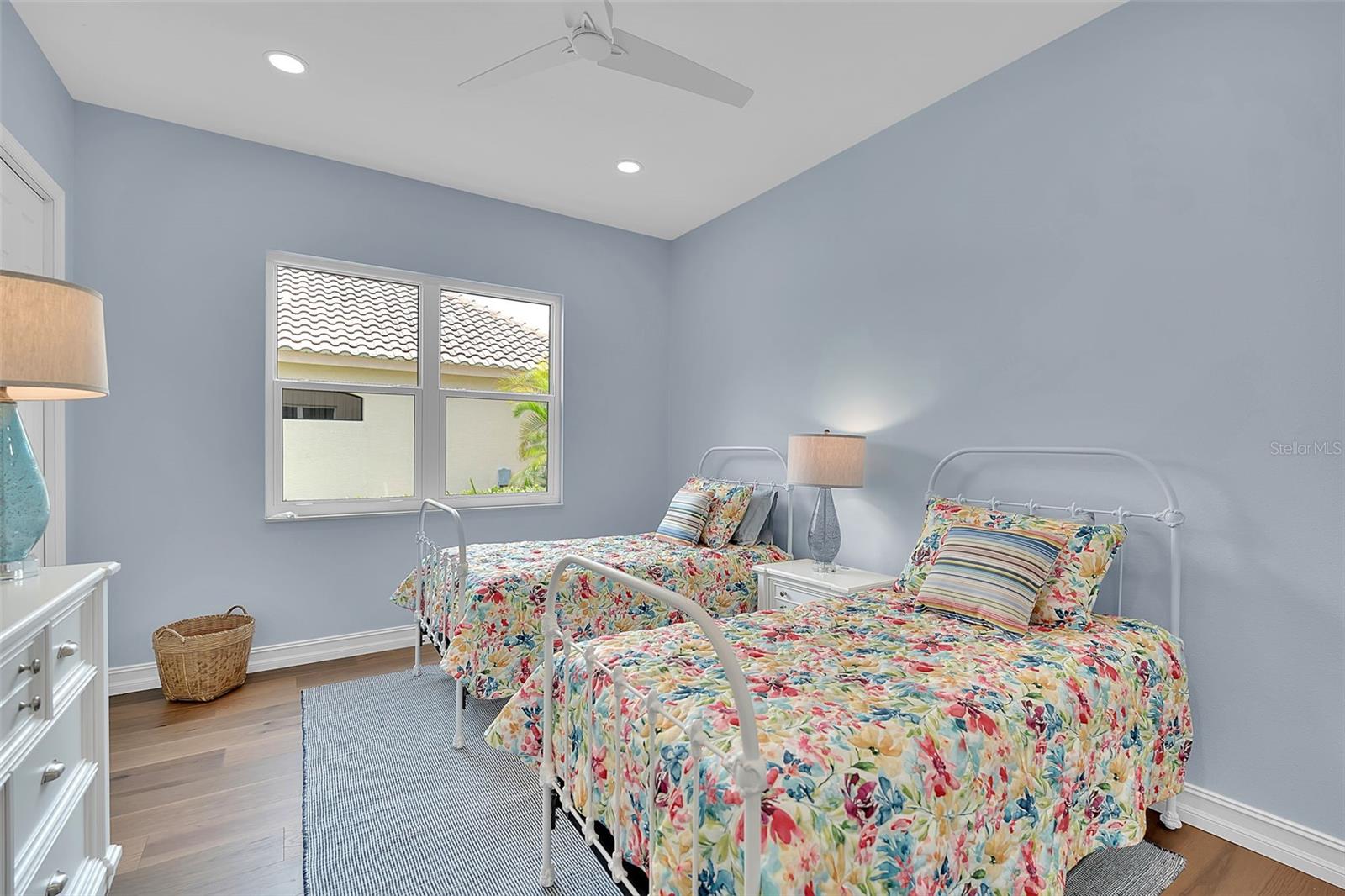 8986 BLOOMFIELD BLVD — photo 31