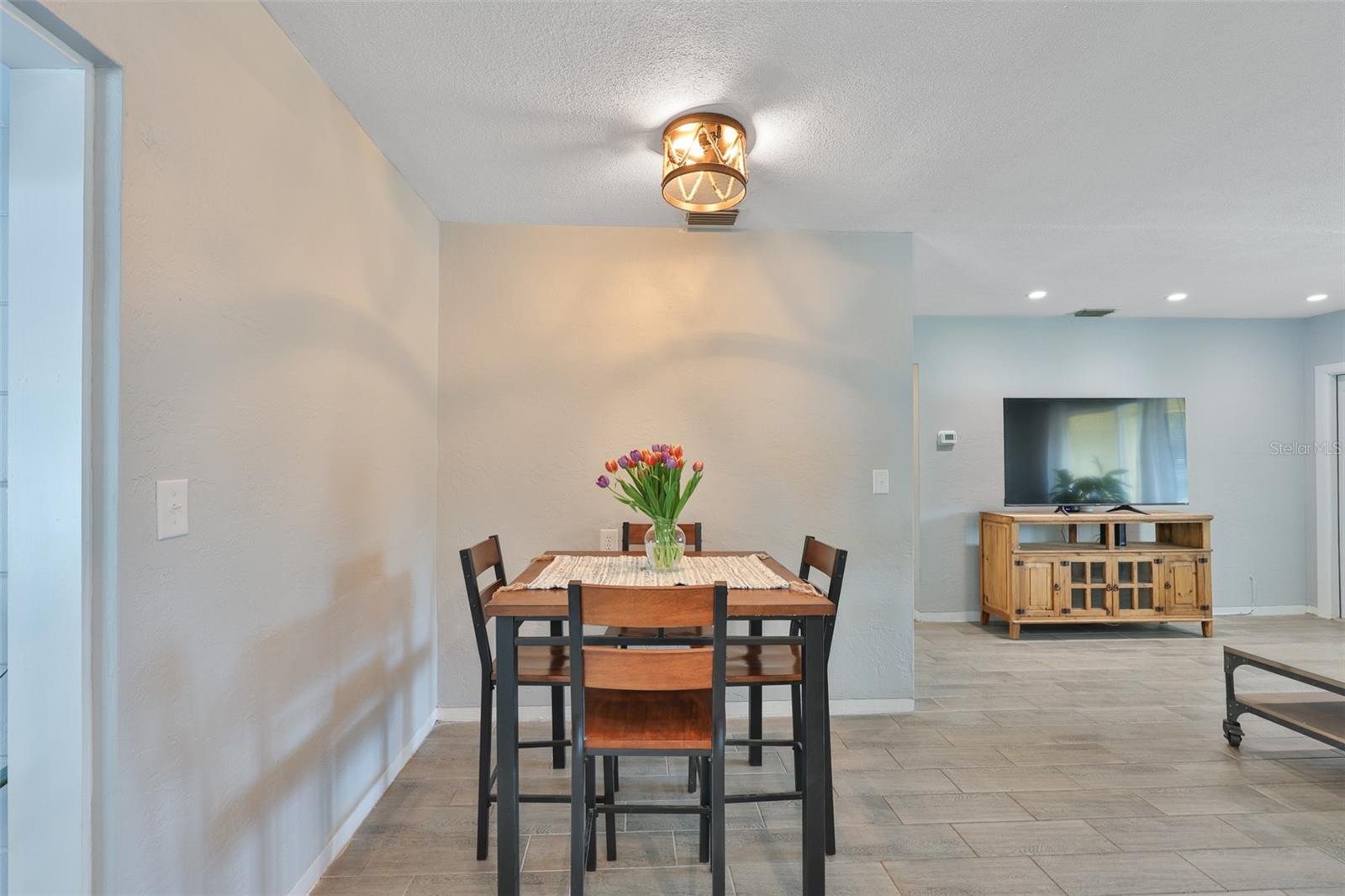 3242 KINGSTON ST N — photo 10