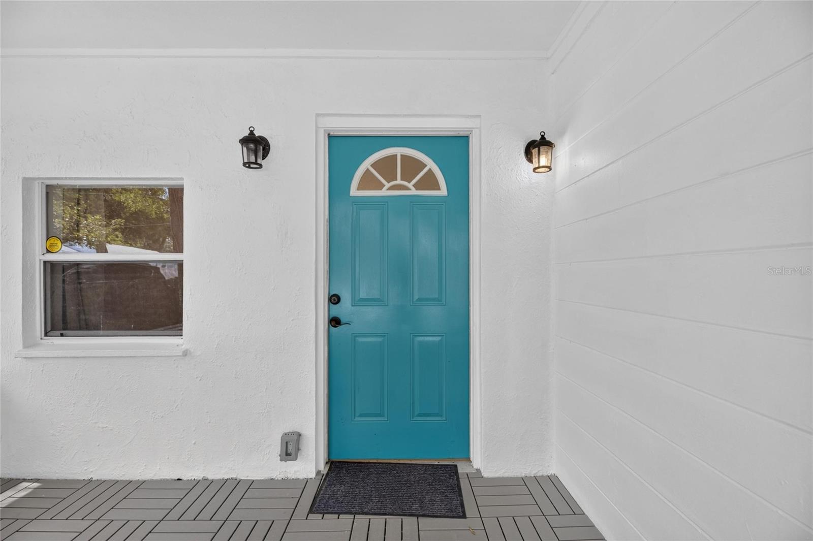 1005 E FLORA ST — photo 6