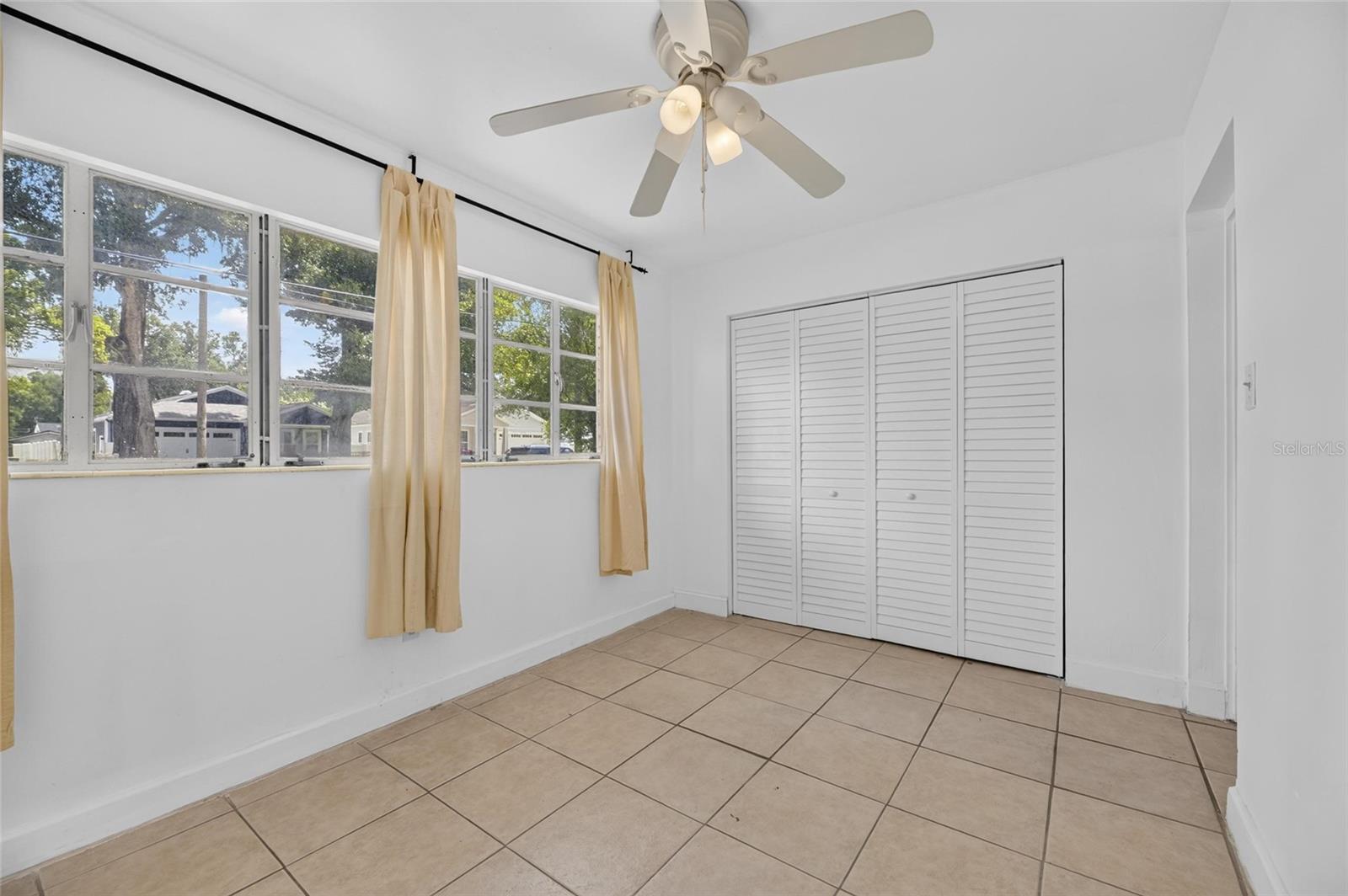 1005 E FLORA ST — photo 25