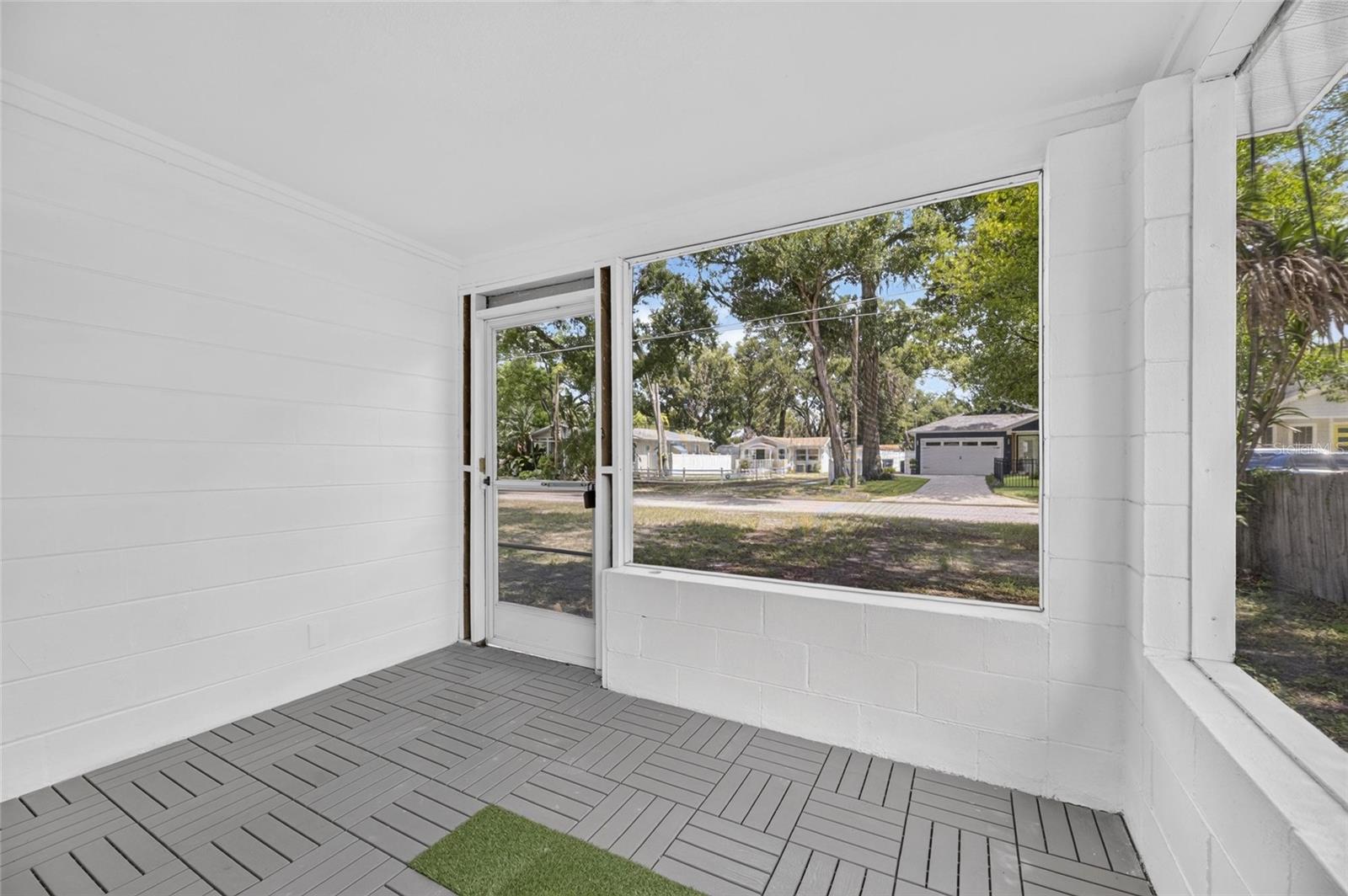 1005 E FLORA ST — photo 5