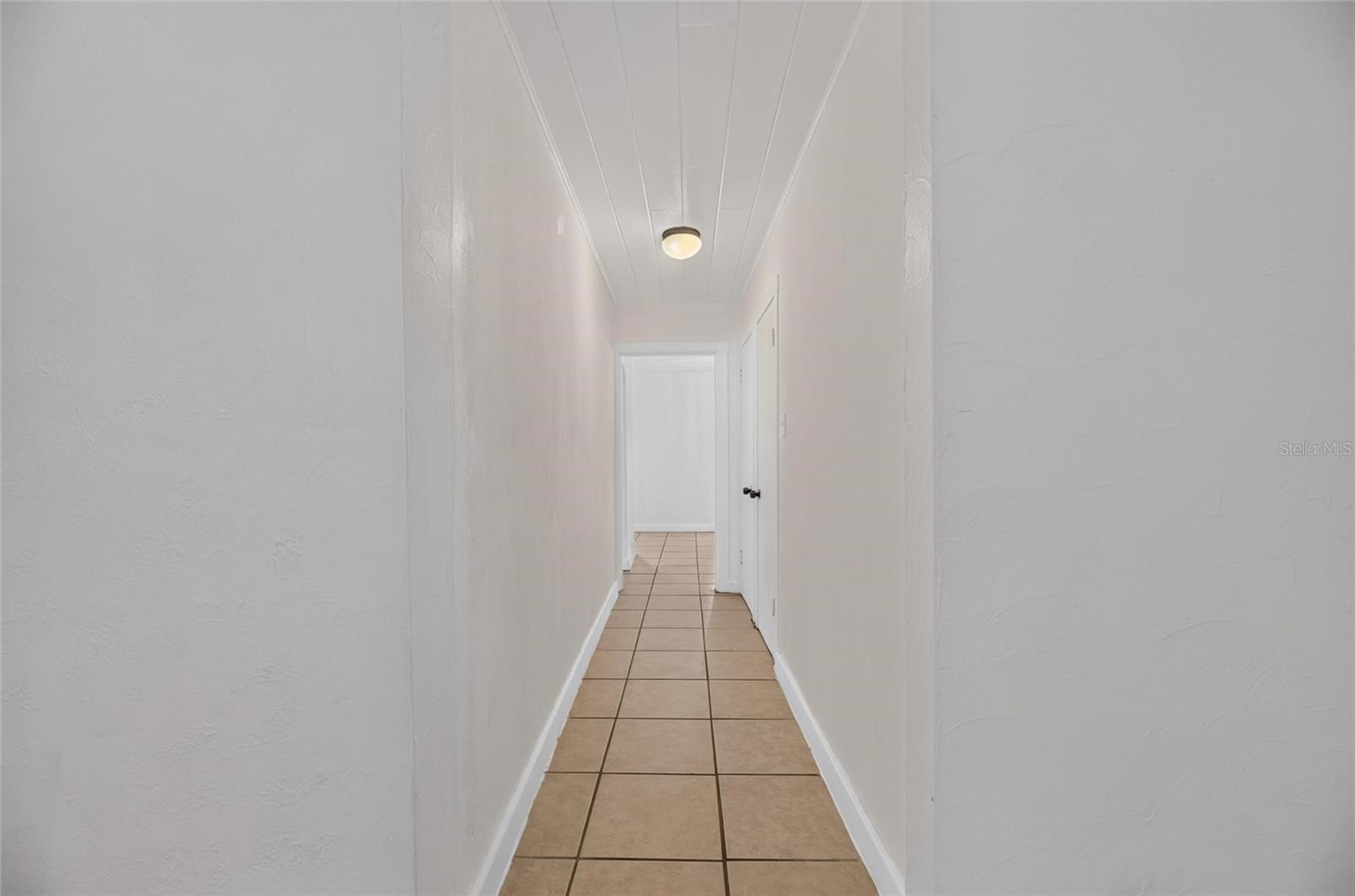1005 E FLORA ST — photo 10