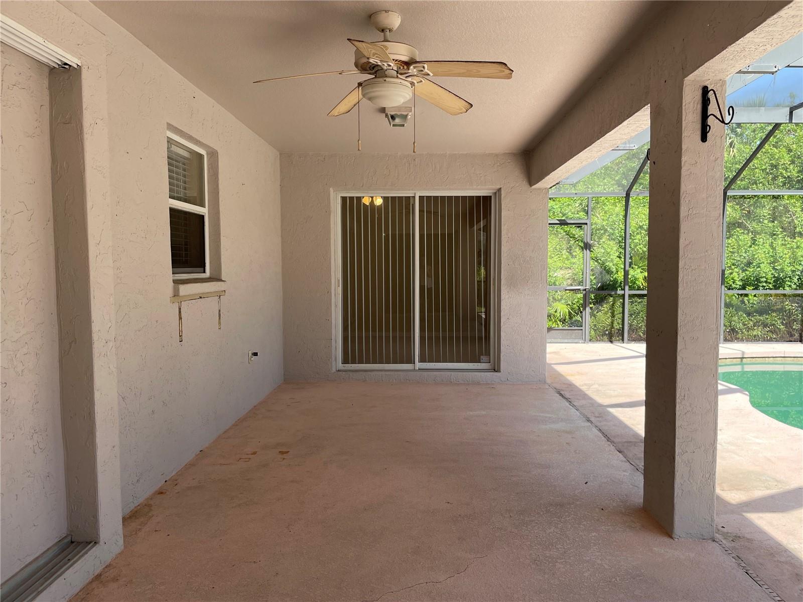 4060 CALATRAVA AVE — photo 21