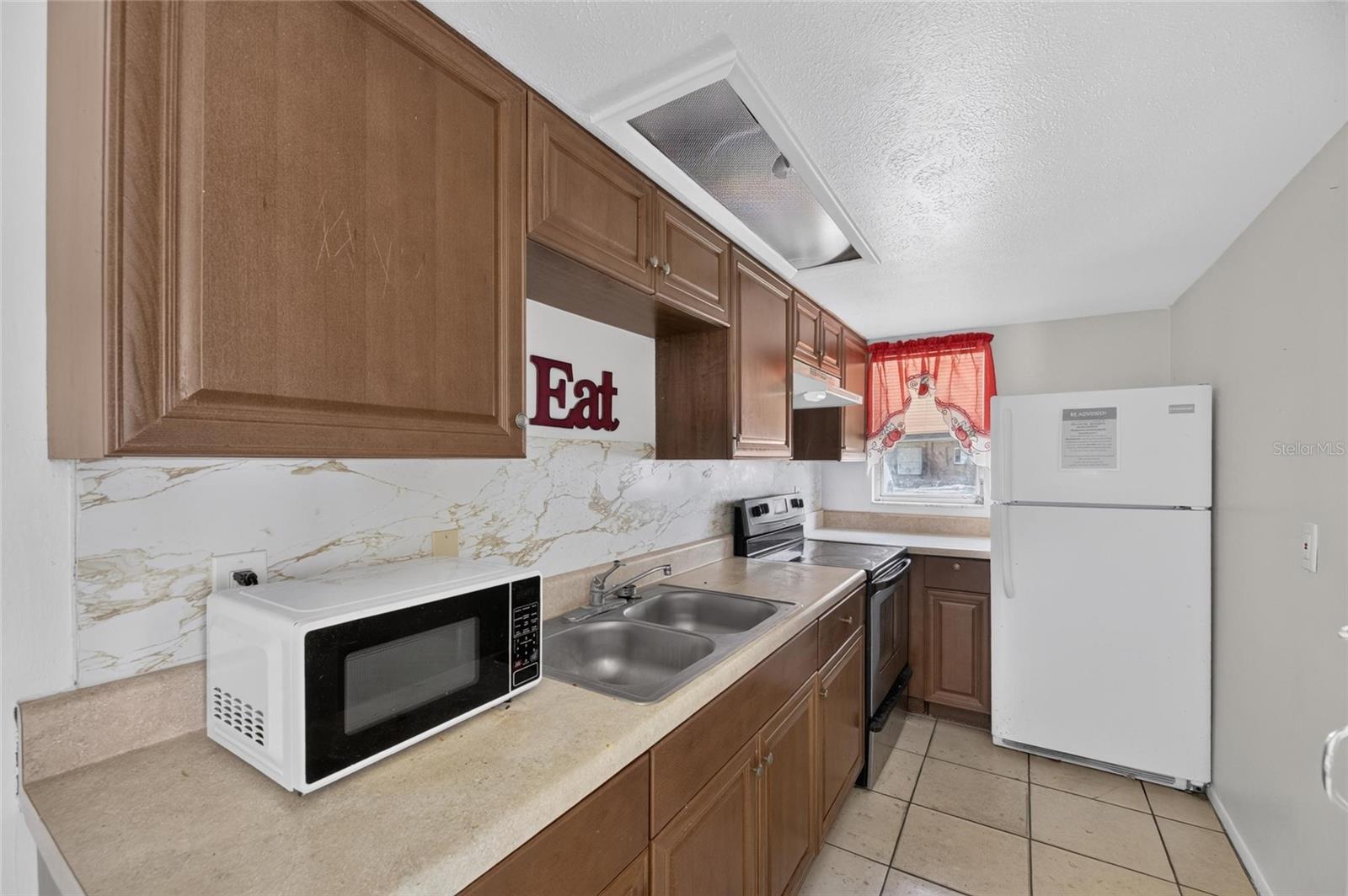 8723 & 8724 N 48TH ST — photo 11