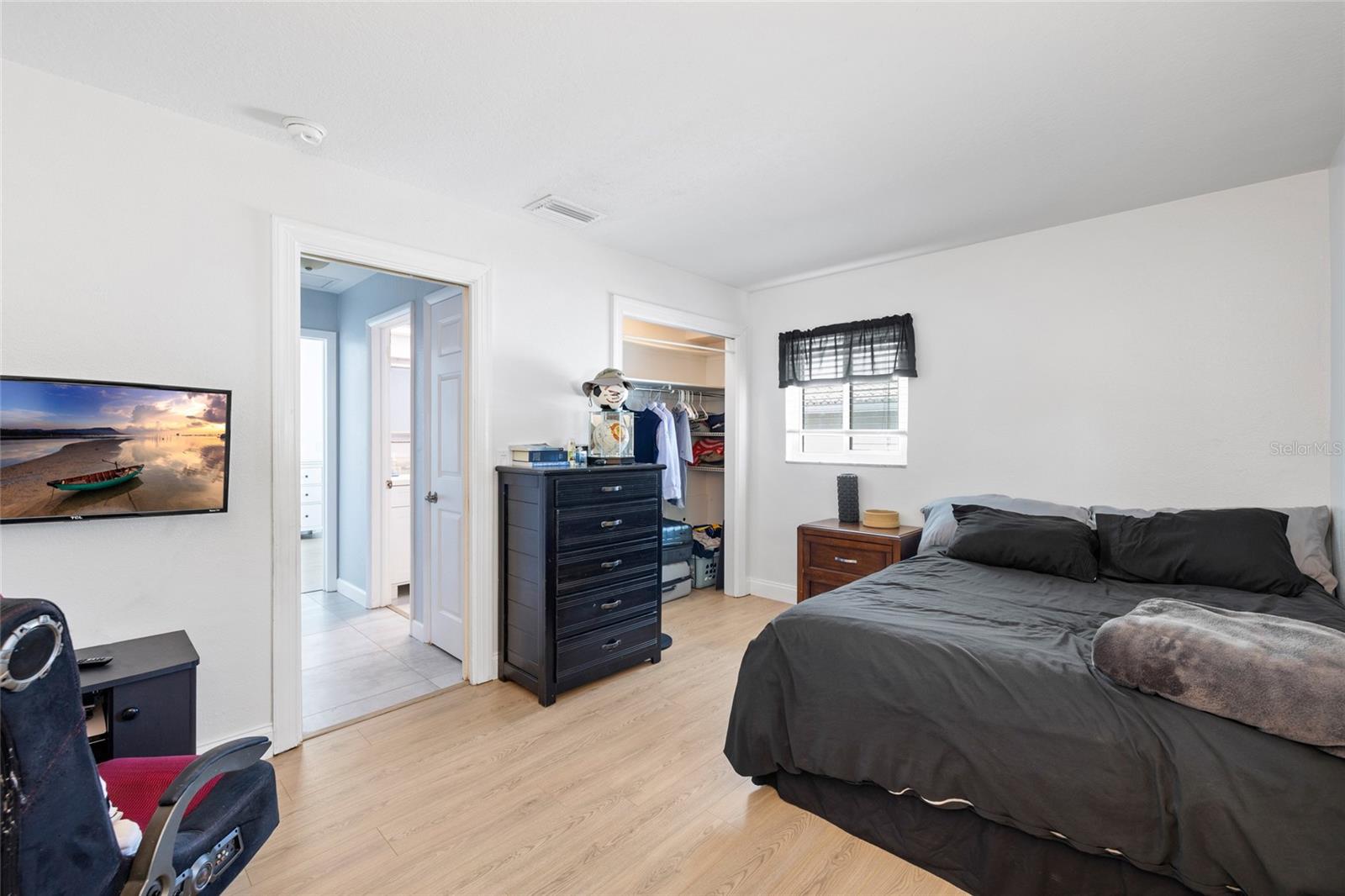 1070 MCCARTY ST — photo 29