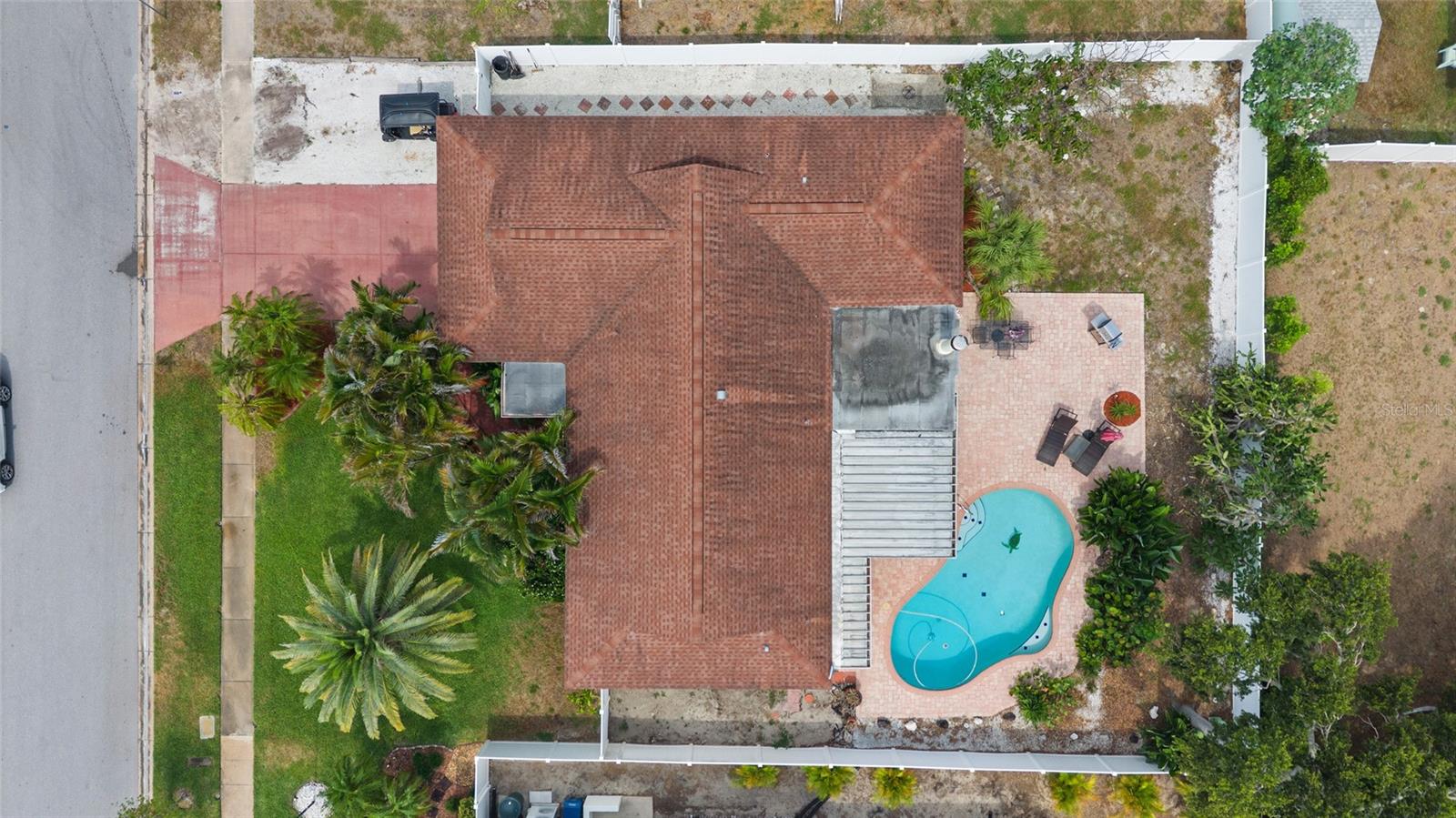 1070 MCCARTY ST — photo 49
