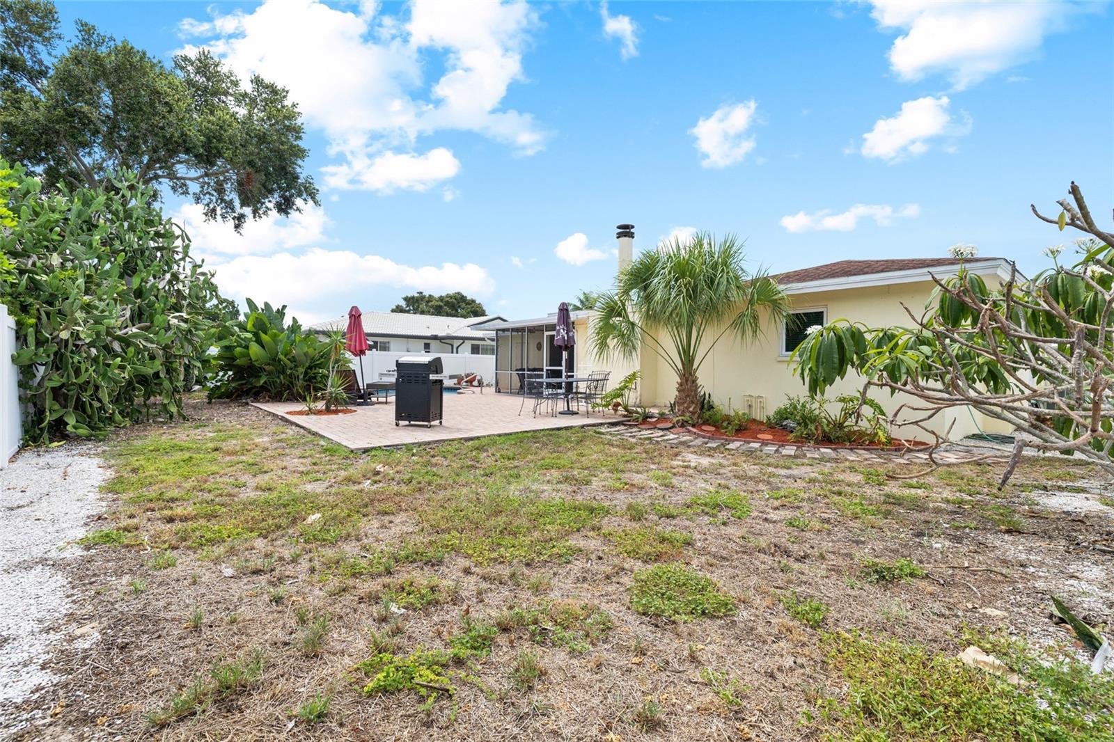 1070 MCCARTY ST — photo 47