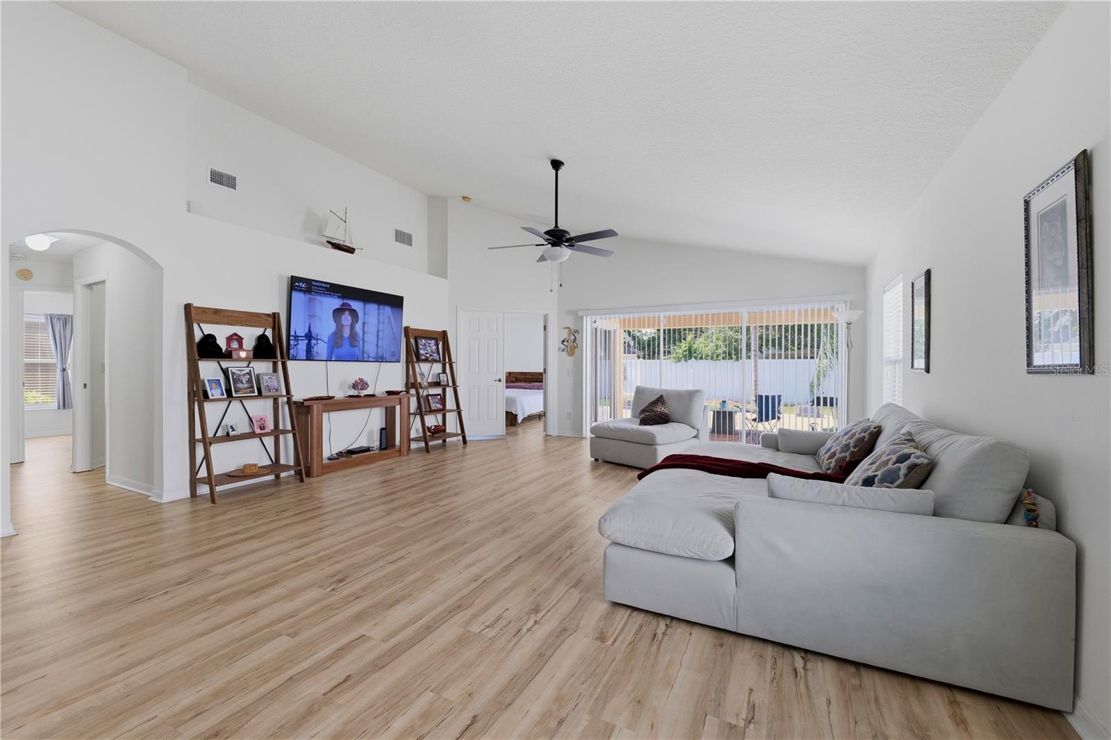19406 SUNSET BAY DR — photo 11