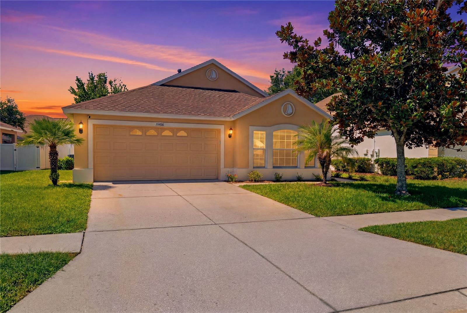 19406 SUNSET BAY DR — photo 2