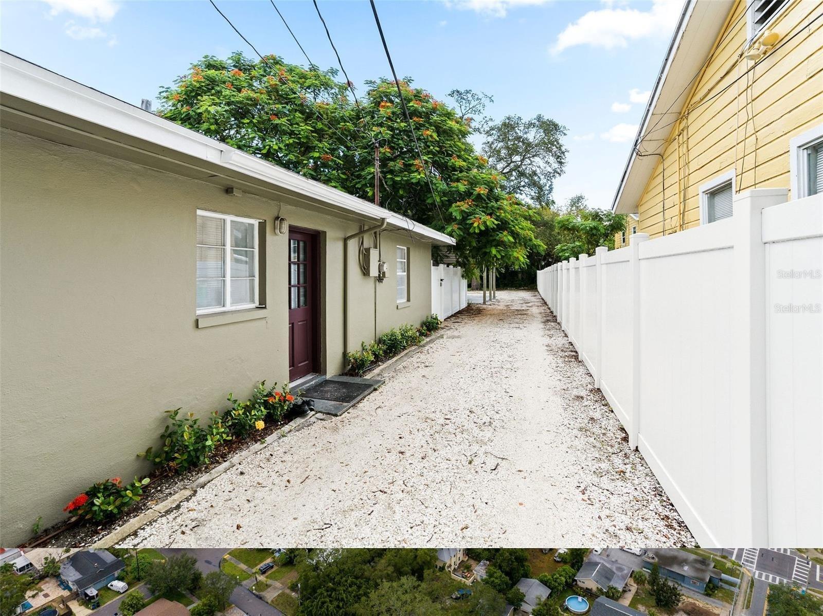 912 DRUID RD E — photo 12