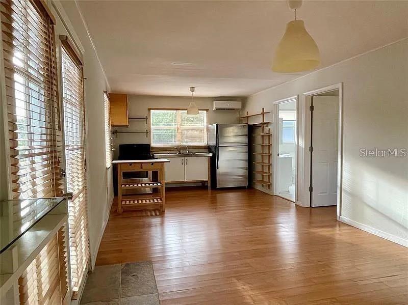 912 DRUID RD E — photo 14
