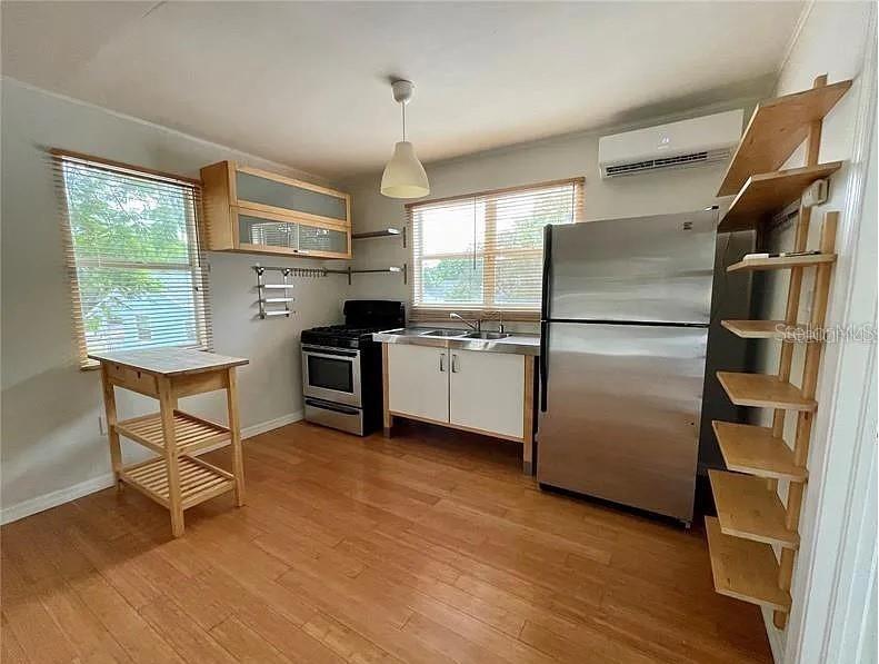 912 DRUID RD E — photo 18