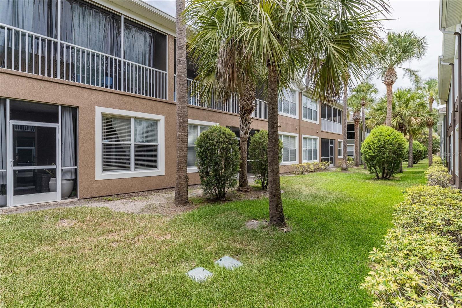 2242 KINGS PALACE DR #2242 — photo 32