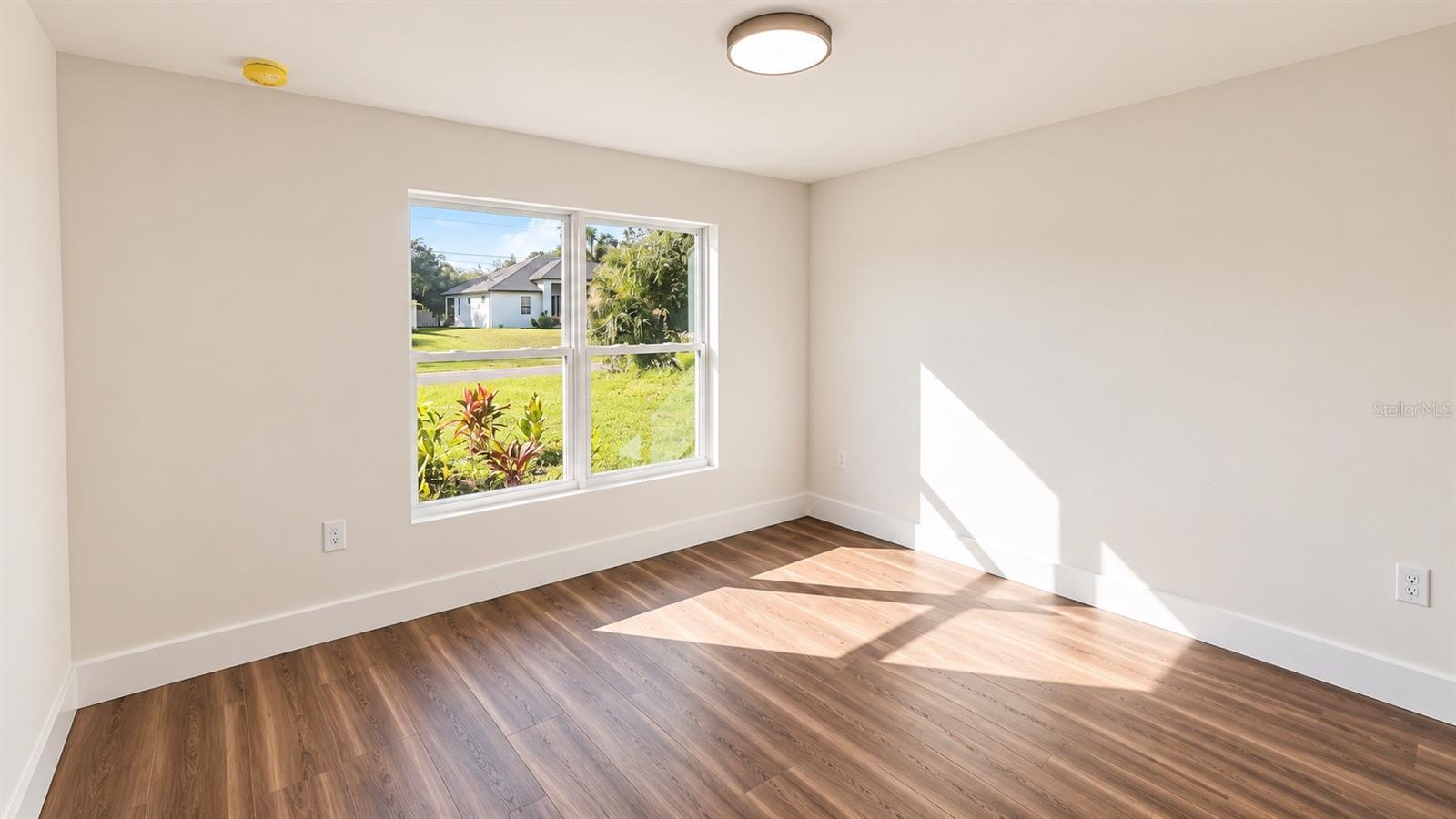 3067 QUARTER ST — photo 25