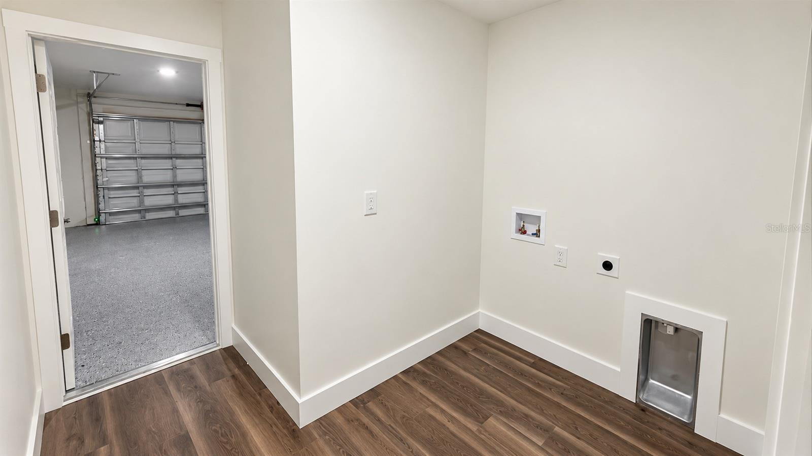 3067 QUARTER ST — photo 35
