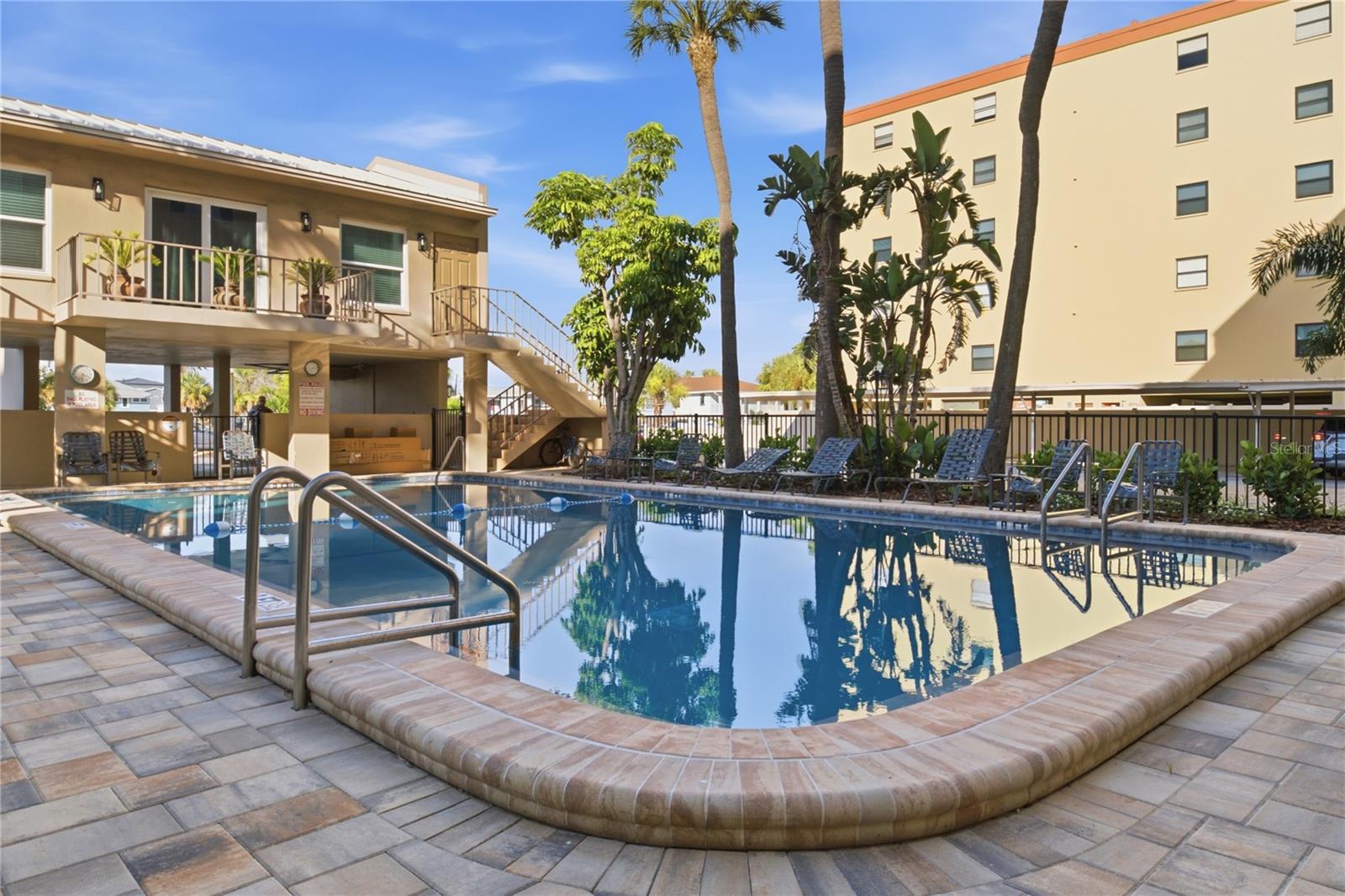 14800 GULF BLVD #303 — photo 32