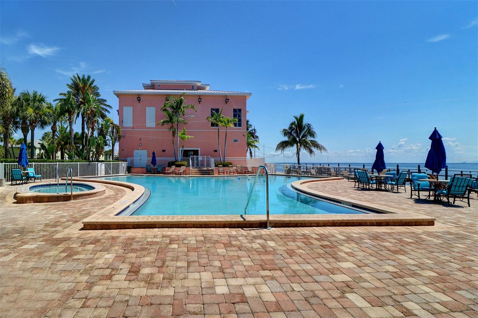 5184 BEACH DR SE #D — photo 27