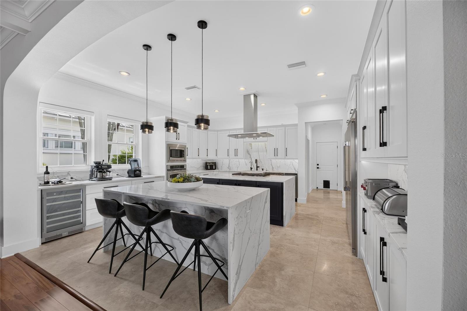 713 ISLEBAY DR — photo 24