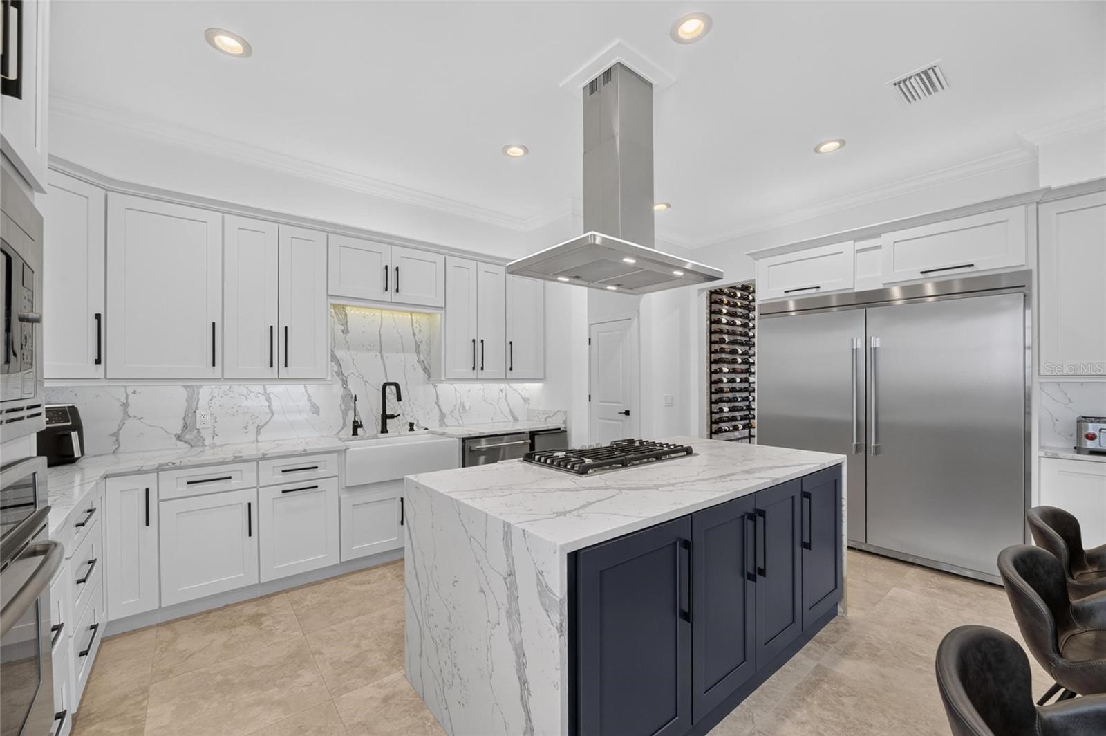 713 ISLEBAY DR — photo 28