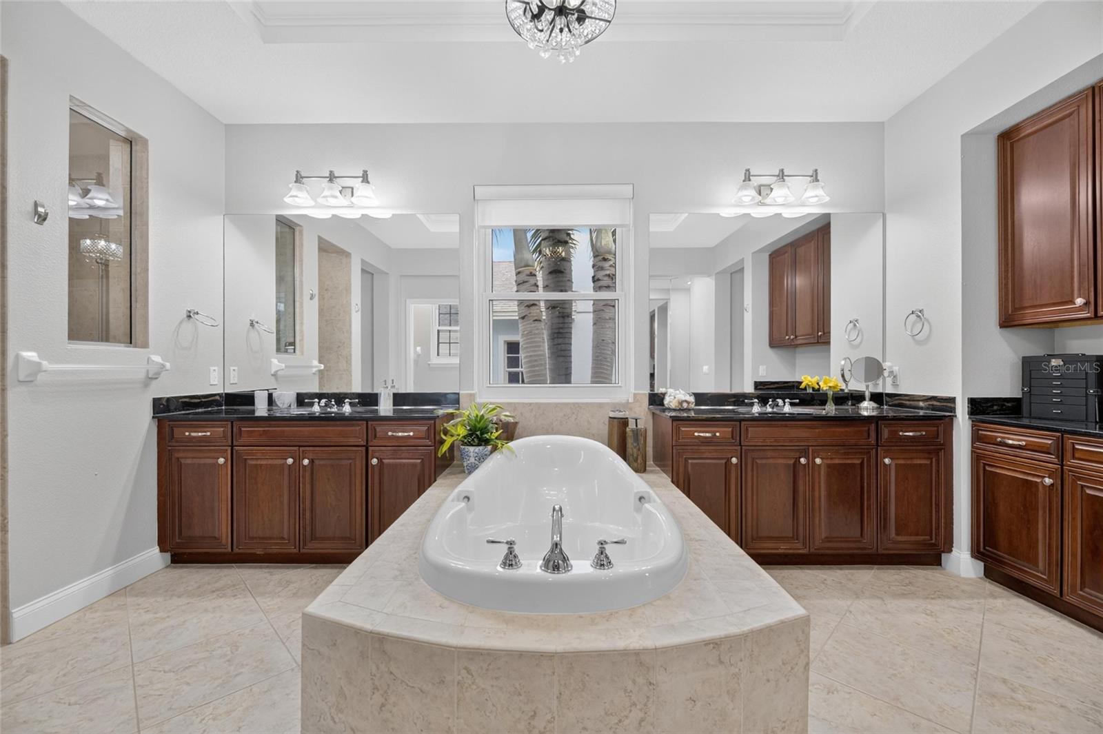 713 ISLEBAY DR — photo 42