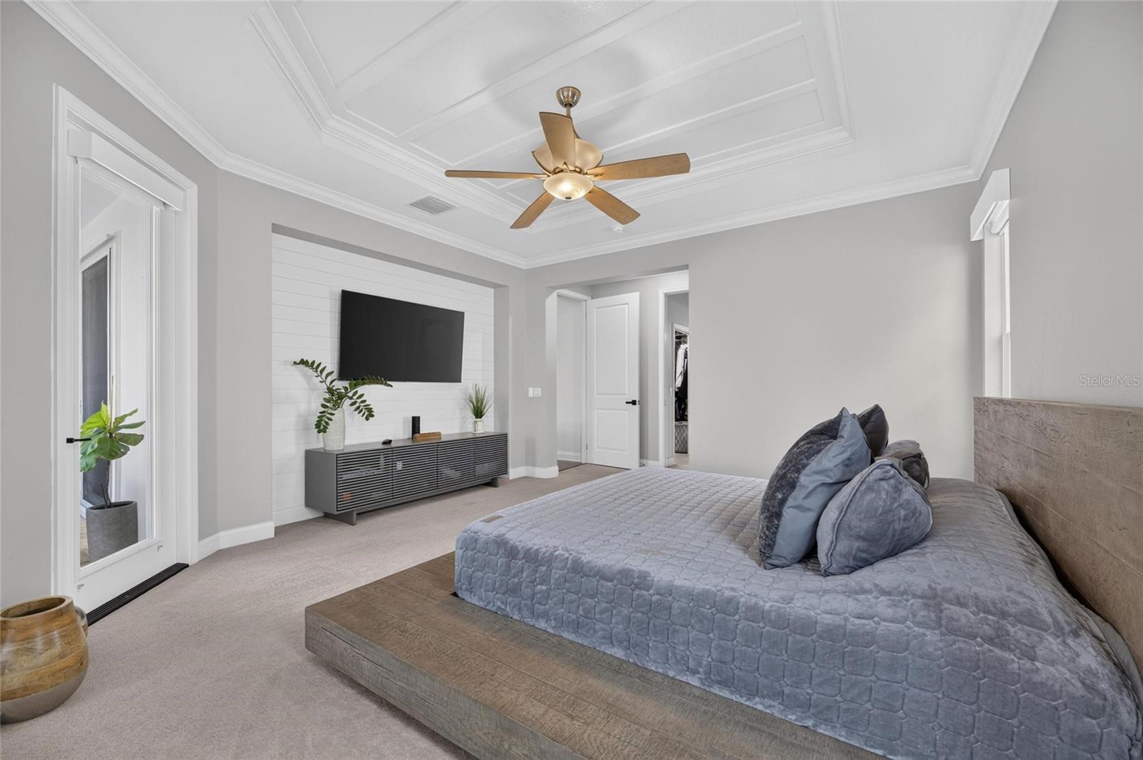 713 ISLEBAY DR — photo 39